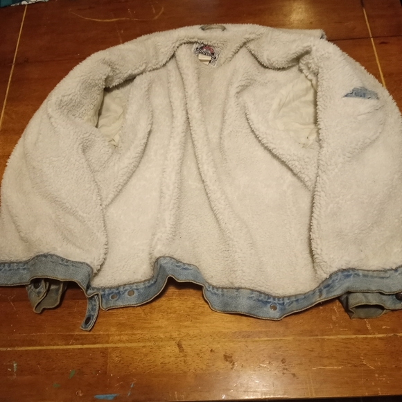 Vintage Levi's Demin Sherpa trucker Jacket Size XL - Picture 3 of 12